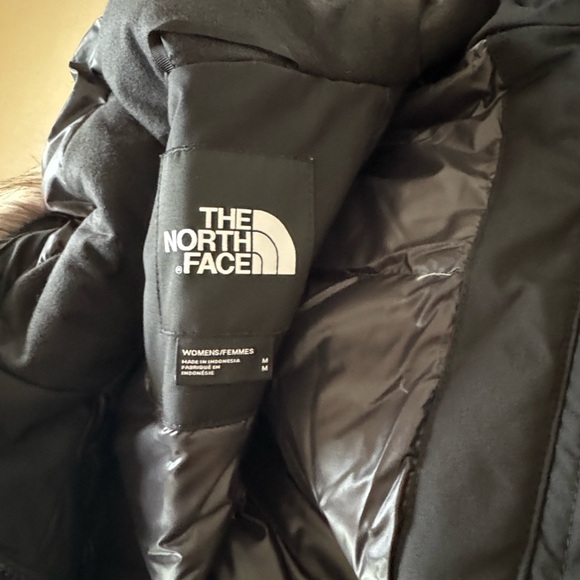 North Face Women's Arctic Hooded Faux-Fur-Trim Parka new - Picture 12 of 13